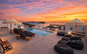 Elysium By With-Inn Mykonos Suites